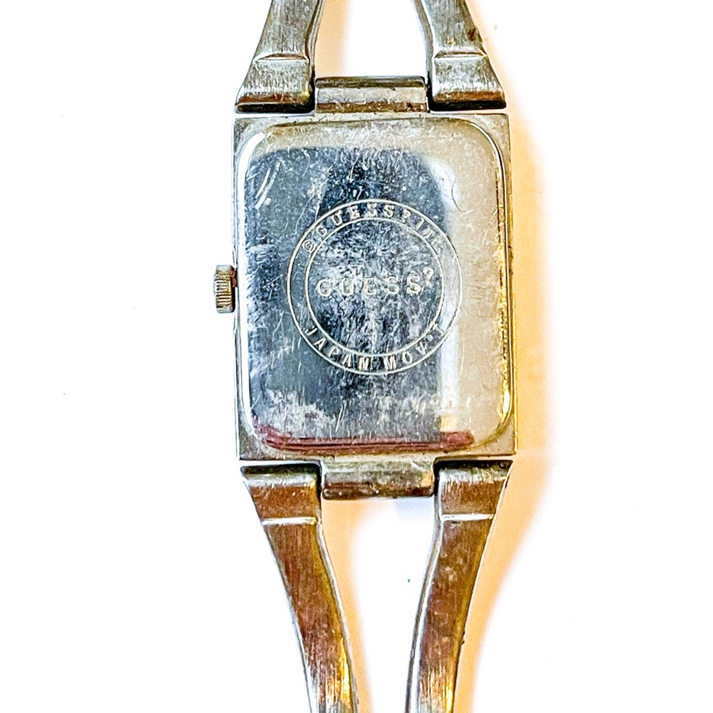 Vintage GUESS Watch - Picture 3 of 4